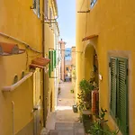 200m Dal Mare Daire *